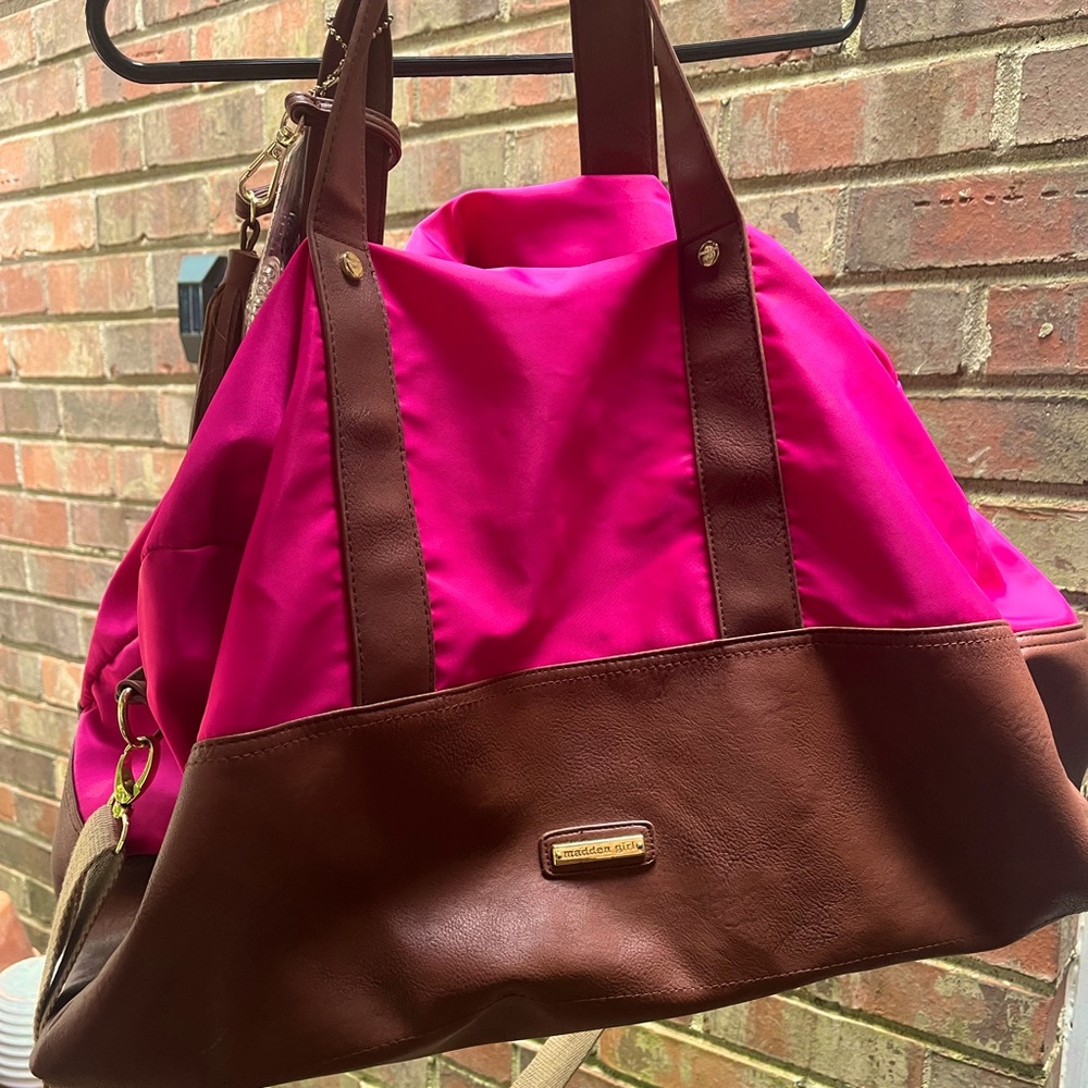 Steve Madden Madden Girl Large Weekender Duffle Bag. Mint Condition